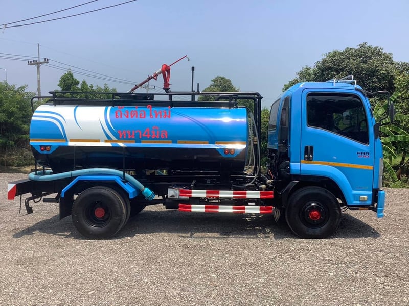 ISUZU FRR 210แรงม้า รถบรรทุก 6ล้อ บรรทุกน้ำ ปี2010 ISUZU FRR 210แรงม้า รถบรรทุก 6ล้อ บรรทุกน้ำ ปี2010