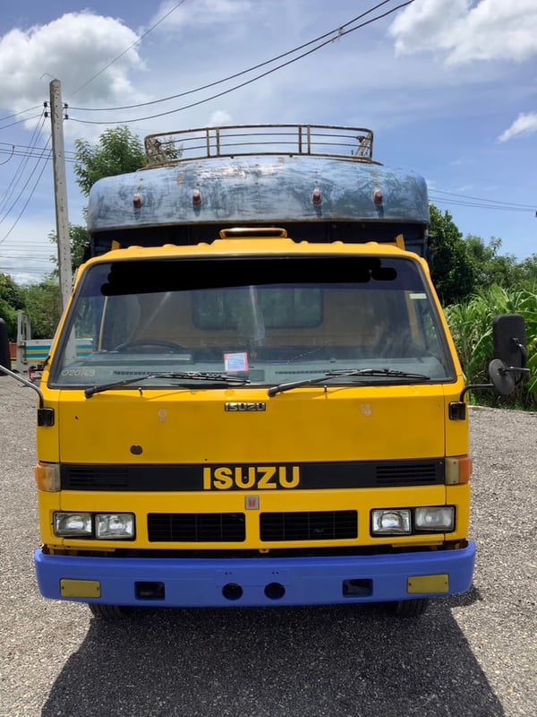 ISUZU NPR 115แรงม้า รถบรรทุก 6ล้อ สองแถว ปี2009 ISUZU NPR 115แรงม้า รถบรรทุก 6ล้อ สองแถว ปี2009