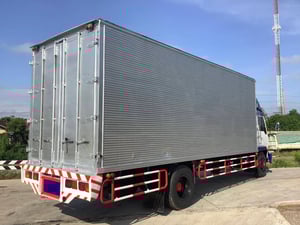 MITSUBISHI FUSO FK 225แรงม้า รถบรรทุก 6ล้อ ตู้แห้ง ปี2002
