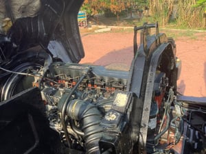 ISUZU FTR 195แรงม้า รถบรรทุก 6ล้อ บรรทุกน้ำ ปี1995 ISUZU FTR 195แรงม้า รถบรรทุก 6ล้อ บรรทุกน้ำ ปี1995