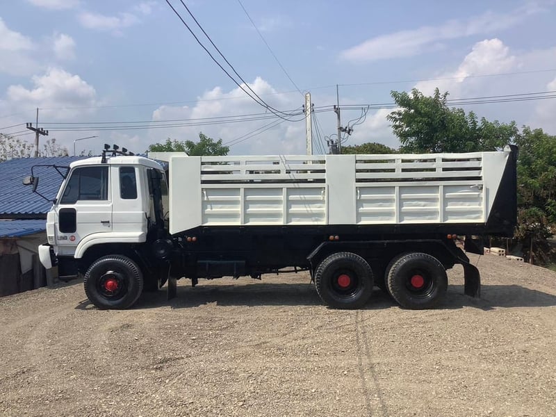 10ล้อนิสสัน ยูดี