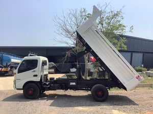 HINO XZU 130แรงม้า รถบรรทุก 6ล้อ ดั้มพ์ ปี2007