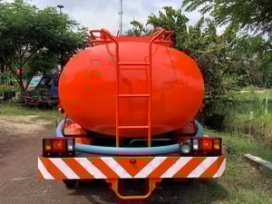 ISUZU NQR 175แรงม้า รถบรรทุก 6ล้อ บรรทุกน้ำ ปี2007