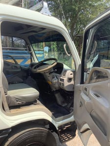 HINO XZU 130แรงม้า รถบรรทุก 6ล้อ ดั้มพ์ ปี2007