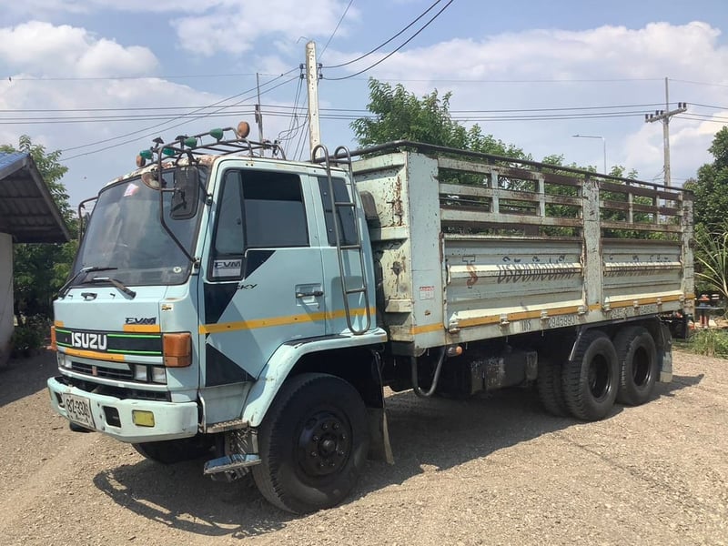 ISUZU FTR 195แรงม้า รถบรรทุก 6ล้อ ดั้มพ์ ปี1995