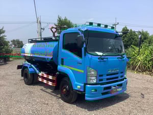 ISUZU FRR 210แรงม้า รถบรรทุก 6ล้อ บรรทุกน้ำ ปี2010 ISUZU FRR 210แรงม้า รถบรรทุก 6ล้อ บรรทุกน้ำ ปี2010