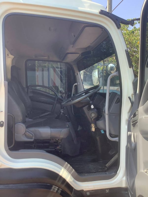 Isuzu FRR210 กระบะคอกสูง Isuzu FRR210 กระบะคอกสูง