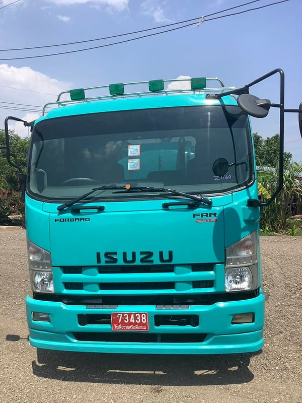 ISUZU FRR 210แรงม้า รถบรรทุก 6ล้อ บรรทุกน้ำ ปี2009