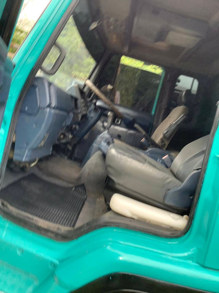 ISUZU FTR 195แรงม้า รถบรรทุก 6ล้อ บรรทุกน้ำ ปี1995