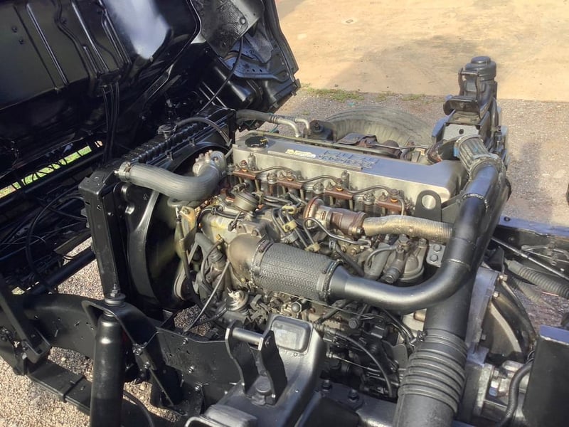 ISUZU NPR 130แรงม้า รถบรรทุก 6ล้อ บรรทุกขยะ ปี2000 ISUZU NPR 130แรงม้า รถบรรทุก 6ล้อ บรรทุกขยะ ปี2000