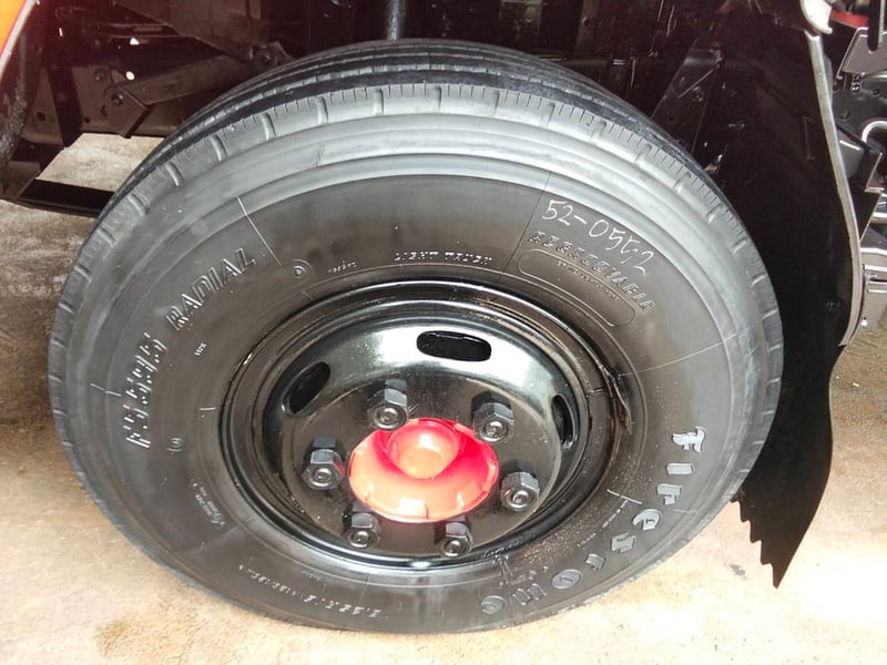 ISUZU NQR 175แรงม้า รถบรรทุก 6ล้อ บรรทุกน้ำ ปี2006