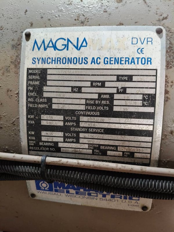 ขายเครื่องปั่นไฟ ขนาด 600KVA ยี่ห้อ CUMMINS KTA 19 ขายเครื่องปั่นไฟ ขนาด 600KVA ยี่ห้อ CUMMINS KTA 19