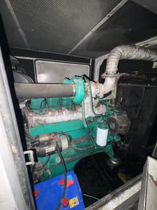 ขายเครื่องปั่นไฟ คัมมินส์ รุ่น 6BT ขนาด 108 KVA พร้อมตู้เก็บเสียงสะภาพดีใช้งาน 85 ชั่วโมง ขายเครื่องปั่นไฟ คัมมินส์ รุ่น 6BT ขนาด 108 KVA พร้อมตู้เก็บเสียงสะภาพดีใช้งาน 85 ชั่วโมง