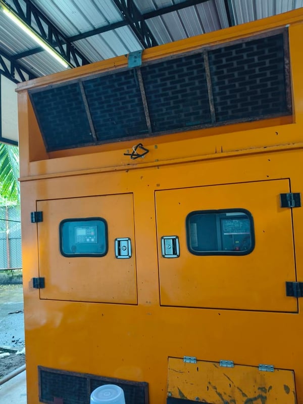 ขายเครื่องปั่นไฟ  ขนาด 650KVA ยี่ห้อคัมมินส์ (CUMMINS KTA 19-G8) สภาพพร้อมใช้