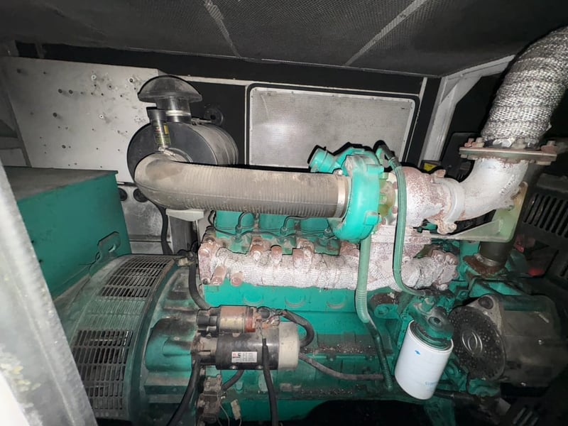 ขายเครื่องปั่นไฟ คัมมินส์ รุ่น 6BT ขนาด 108 KVA พร้อมตู้เก็บเสียงสะภาพดีใช้งาน 85 ชั่วโมง ขายเครื่องปั่นไฟ คัมมินส์ รุ่น 6BT ขนาด 108 KVA พร้อมตู้เก็บเสียงสะภาพดีใช้งาน 85 ชั่วโมง
