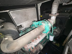 ขายเครื่องปั่นไฟ คัมมินส์ รุ่น 6BT ขนาด 108 KVA พร้อมตู้เก็บเสียงสะภาพดีใช้งาน 85 ชั่วโมง ขายเครื่องปั่นไฟ คัมมินส์ รุ่น 6BT ขนาด 108 KVA พร้อมตู้เก็บเสียงสะภาพดีใช้งาน 85 ชั่วโมง