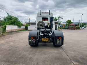 CIMC HNT250B35DC2M 245แรงม้า รถบรรทุก 10ล้อ หัวลาก เฉพาะหัว ปี2015 เลขไมล์น้อยกว่า 500,000 กม. CIMC HNT250B35DC2M 245แรงม้า รถบรรทุก 10ล้อ หัวลาก เฉพาะหัว ปี2015 เลขไมล์น้อยกว่า 500,000 กม.