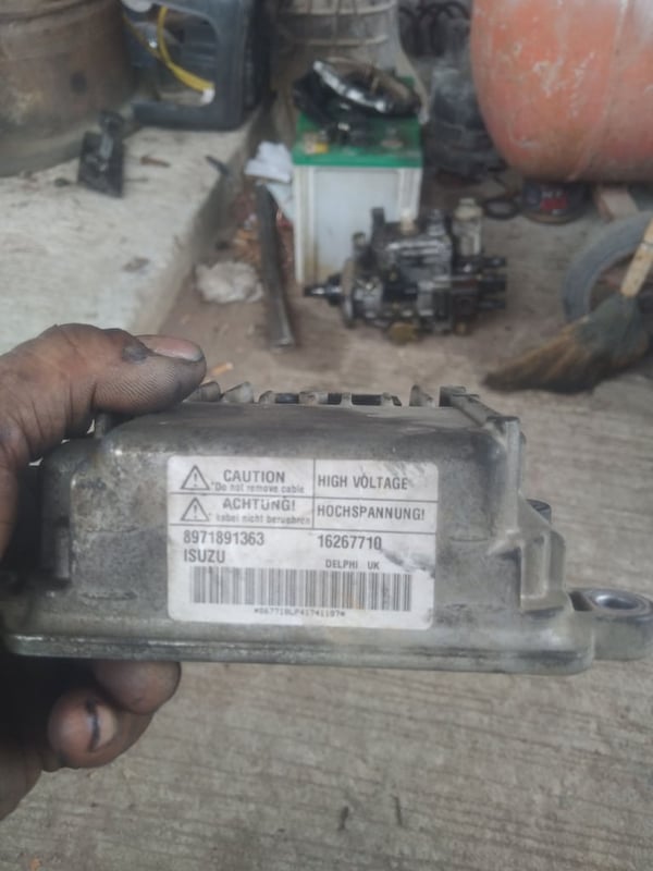 กล่อง EDU 4JH1 กาวเดิมแท้ถอด