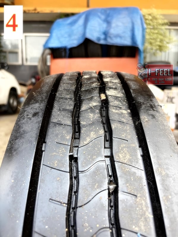 ยางเก่าใช้แล้วBridgestone 215-75r17.5 มี 4เส้น ปีผลิต 24 และ25