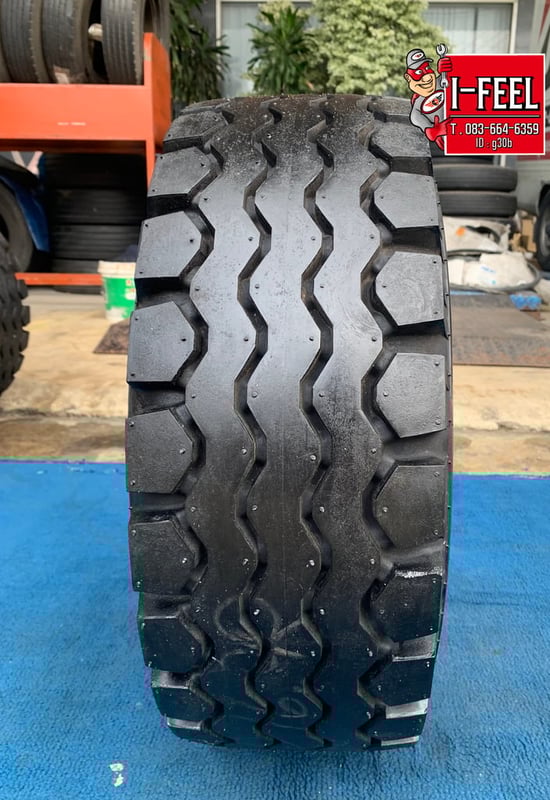 ยางรถยก forklift ยี่ห้อ dunlop tire ขนาด 23 x 9 - 10 ยางเก่าปี