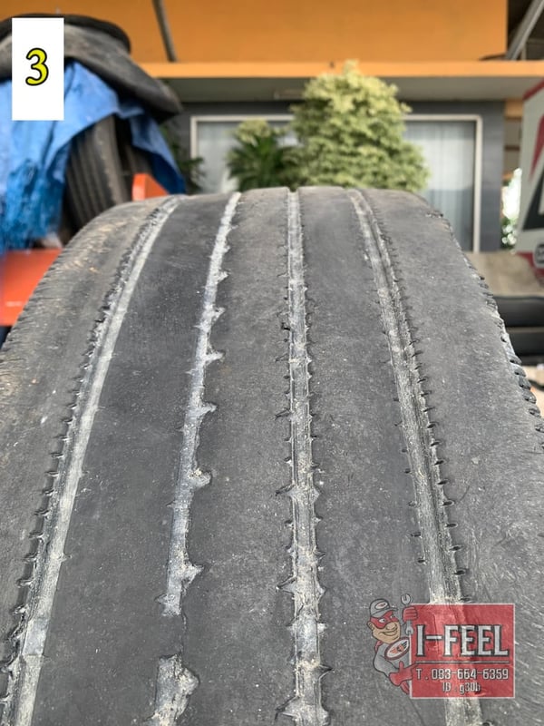 ยางเก่าBridgestone  11r22.5 r157 radial tbr ปี2021 ชุดนี้มี 4เส้น