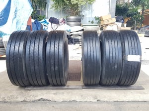 Radial Tire มือ2 มี 6เส้น 215-75r17.5 Bridgestone  และAustone 