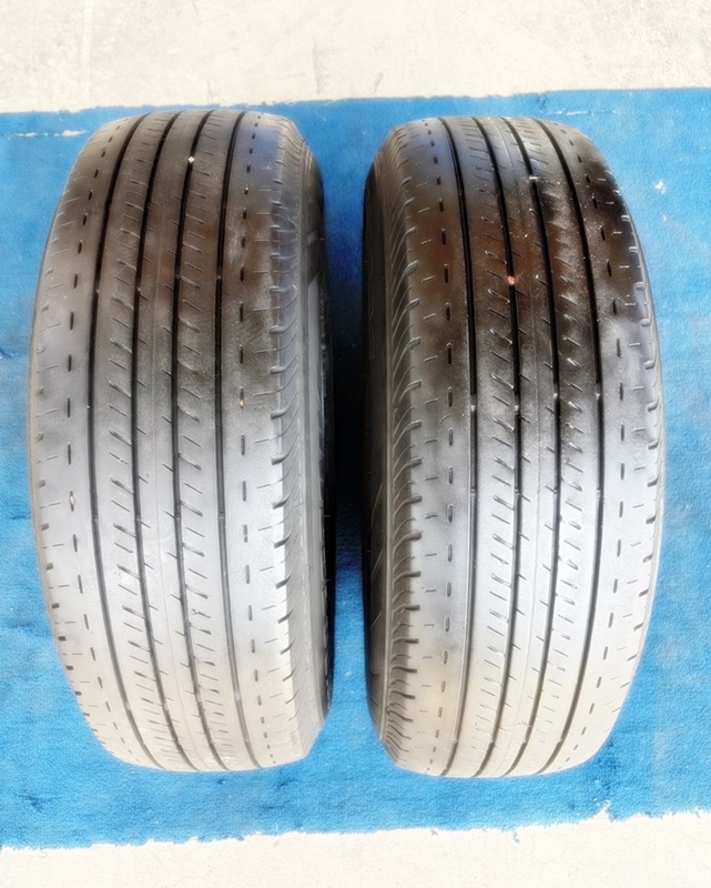 ยางรถยนต์มือ2 ใช้แล้ว  BS. Duravis ขนาด 215-70r15 มี 2เส้น