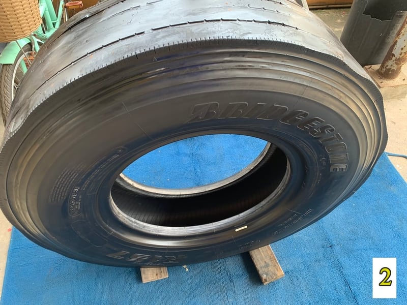 ยางมือ2 Bridgestone ขนาด 1000r20 รุ่น r157 radial tbr