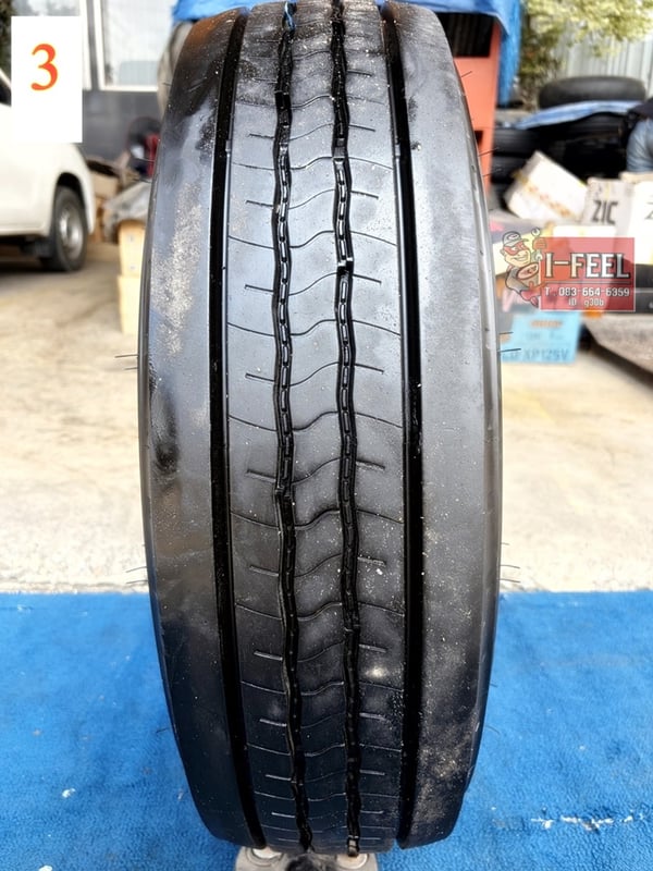 ยางเก่าใช้แล้วBridgestone 215-75r17.5 มี 4เส้น ปีผลิต 24 และ25