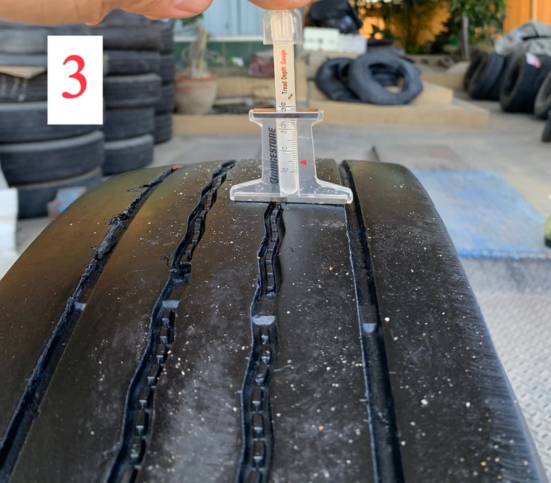 Radial พร้อมใช้ Bridgestone 8.25r16 รุ่น r156 คละปี มี 3เส้น 