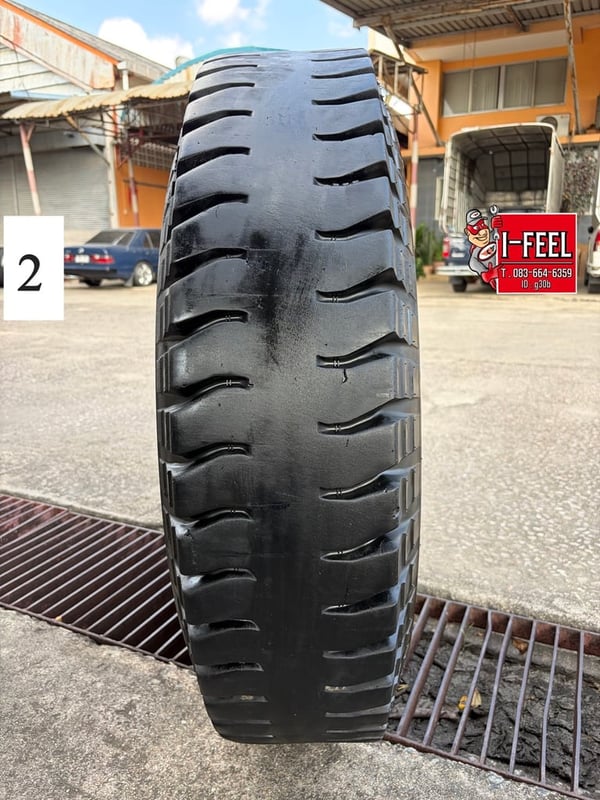ยางรถบรรทุกใช้แล้ว bridgestone 1100r20 ผ้าใบ 3เส้น ปี 2022