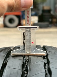 ยางเก่ารถบรรทุกใช้แล้ว bs 7.50r16 r156 มี 8เส้น ปี23 และ 24 radial 