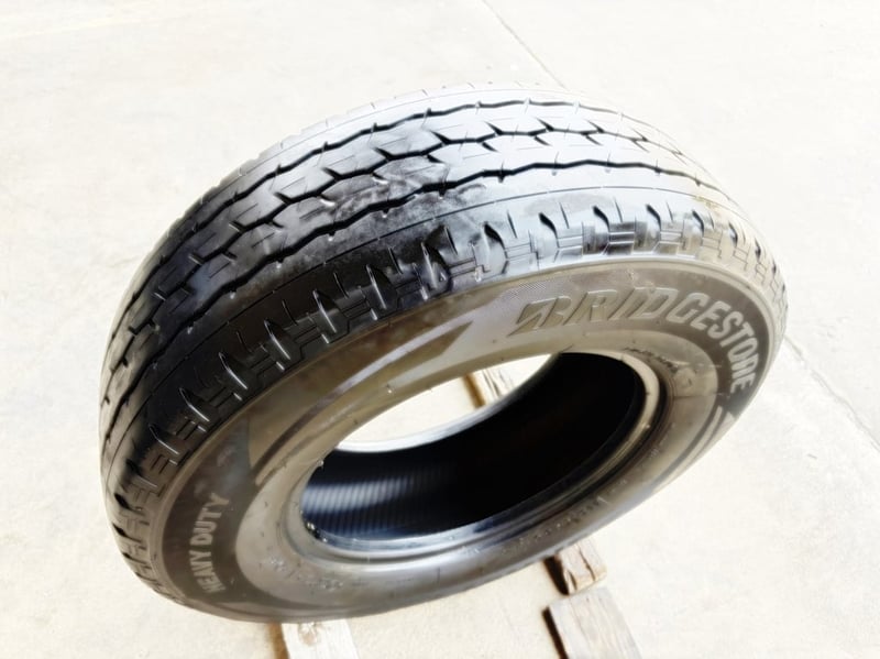 BS. Duravis ขนาด 225-75r15 มี 3เส้น r624