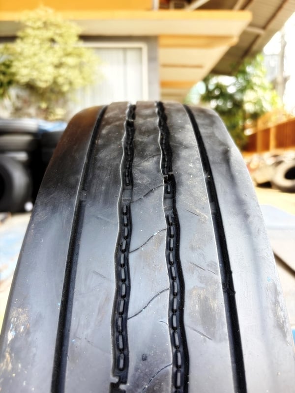 ยางเก่า บรรทุก BS 750r16 radial ในรองครบ ชุดนี้มี 4เส้น ปี2023
