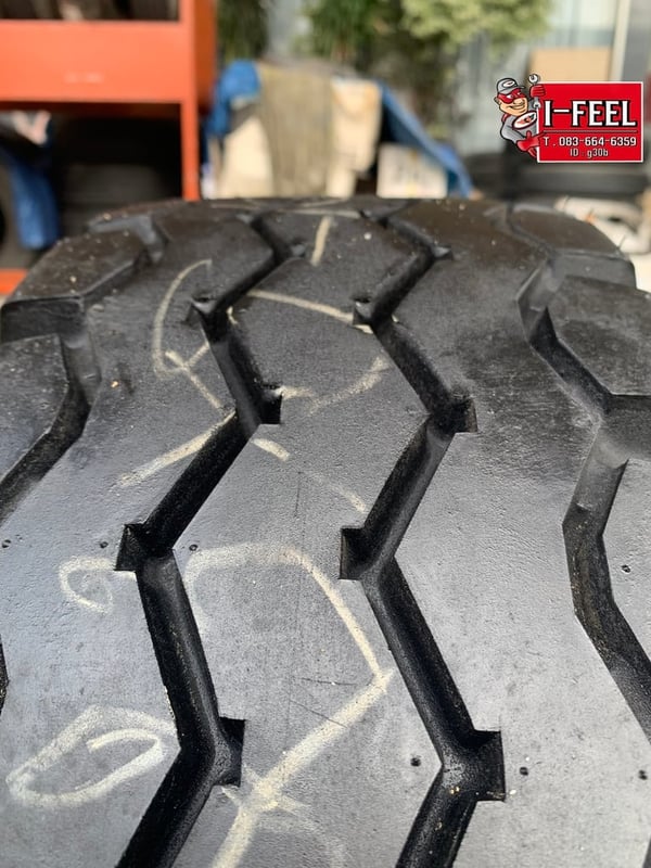 ยางรถยก forklift toyo tire ขนาด 23 x 9 - 10 ยางเก่าปี