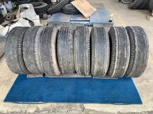 ยางบรรทุกเก่า Bridgestone 7.50r16 mr ยางในรองคอครบ ชุดนี้มี 8เส้น คละปี ผ้าใบ อัดดอกได้ ยางบรรทุกเก่า Bridgestone 7.50r16 mr ยางในรองคอครบ ชุดนี้มี 8เส้น คละปี ผ้าใบ อัดดอกได้