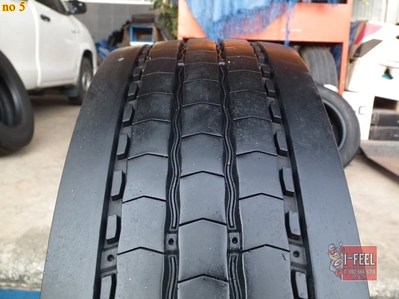 Radial Tire มือ2 มี 6เส้น 215-75r17.5 michelin รุ่น x multi Radial Tire มือ2 มี 6เส้น 215-75r17.5 michelin รุ่น x multi