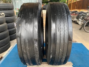 ยางมือ2 Bridgestone ขนาด 1000r20 รุ่น r157 radial tbr