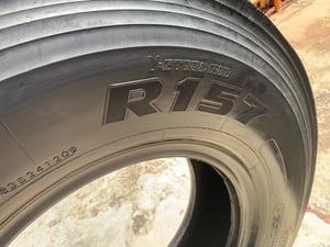 ยางมือ2 Bridgestone ขนาด 1000r20 รุ่น r157 radial tbr