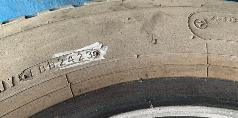 ยางเก่า บรรทุก BS 750r16 mr ผ้าใบ ในรองครบ ชุดนี้มี 4เส้น ปี2023