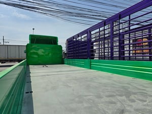 10 ล้อ ฮีโน่ เมก้า 212 แรงม้า เพลาเดียว กระบะเหล็ก ยาว 7 เมตร