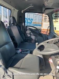 6 ล้อ อีซูซุ FRR 210 แรงม้า ปี 65 ไมล์น้อย กระบะคาร์โก้ ยาว 4.4 เมตร