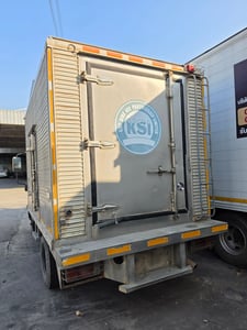 6 ล้อ อีซูซุ NMR 130 แรงม้า ปี 52 ตู้เปียก 