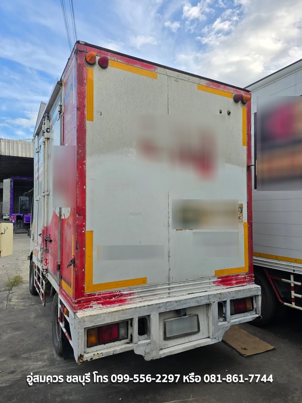 4 ล้อ อีซูซุ NLR 130 แรงม้า ตู้แห้ง ยาว 3 เมตร