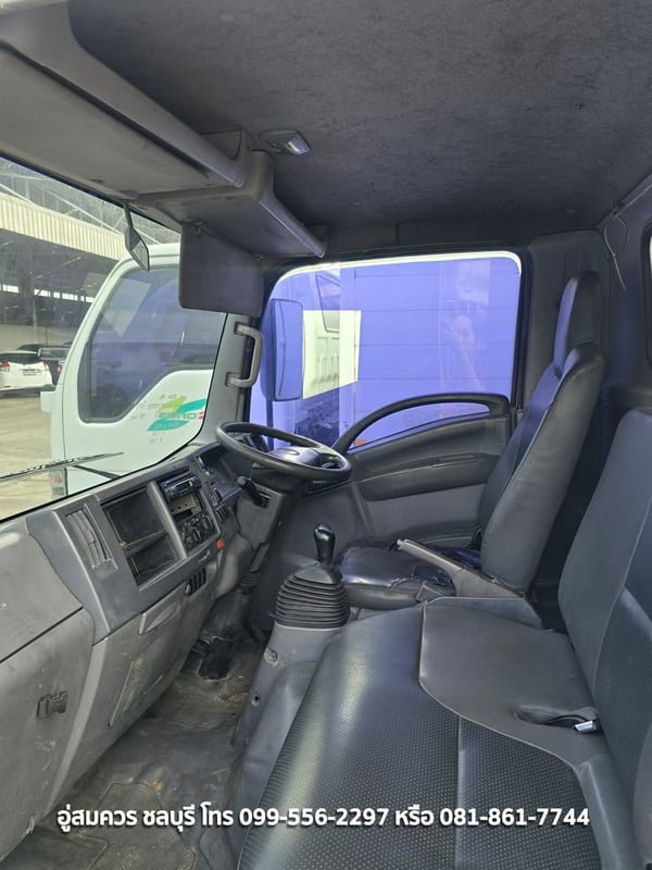 4 ล้อ อีซูซุ NLR 130 แรงม้า ตู้แห้ง ยาว 3 เมตร