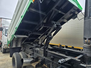 6 ล้อ อีซูซุ FRR 210 แรงม้า กระบะดั้ม ปี 63