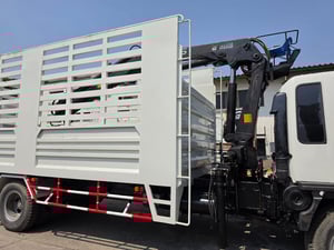 6 ล้อ ฮีโน่ เครื่อง 168 แรงม้า ติดเฮี้ยบคีบ 4.5 ตัน กระบะคอกสูงบิ้วใหม่