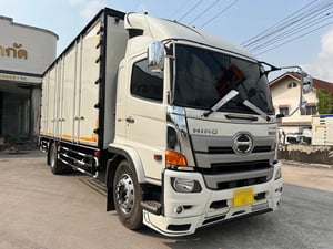 6 ล้อ ฮีโน่ วิคเตอร์ 240 แรงม้า ตู้ 10 บาน ปี 64