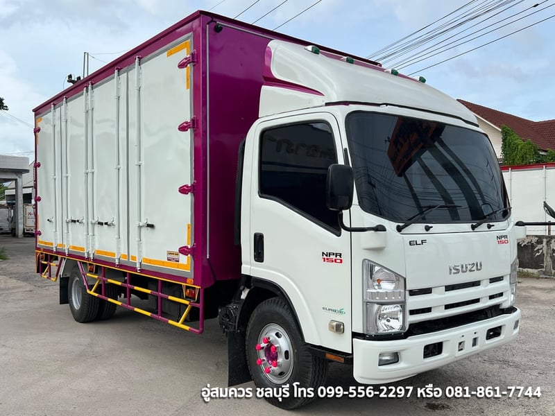 6 ล้อ อีซูซุ NPR 150 แรงม้า ตู้ 10 บาน 5.5 เมตร มีลิฟท์ท้าย ปี 59