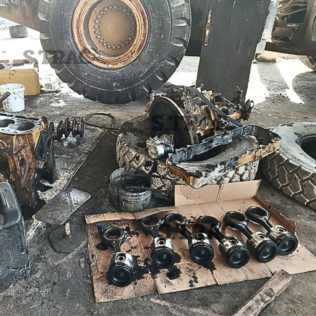 รับซ่อมเครื่องยนต์ขนาดใหญ่ 300 แรงขึ้นไป 081-7070538,065-303-8386 รับซ่อมเครื่องยนต์ขนาดใหญ่ 300 แรงขึ้นไป 081-7070538,065-303-8386